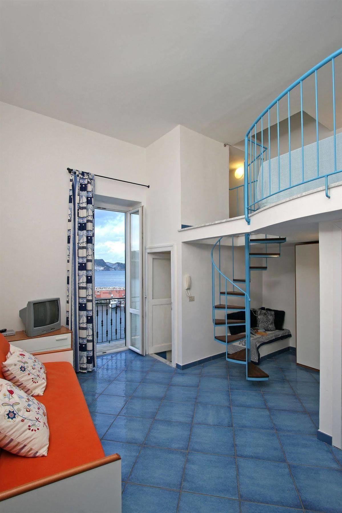 Locanda Mari Ponza Zewnętrze zdjęcie