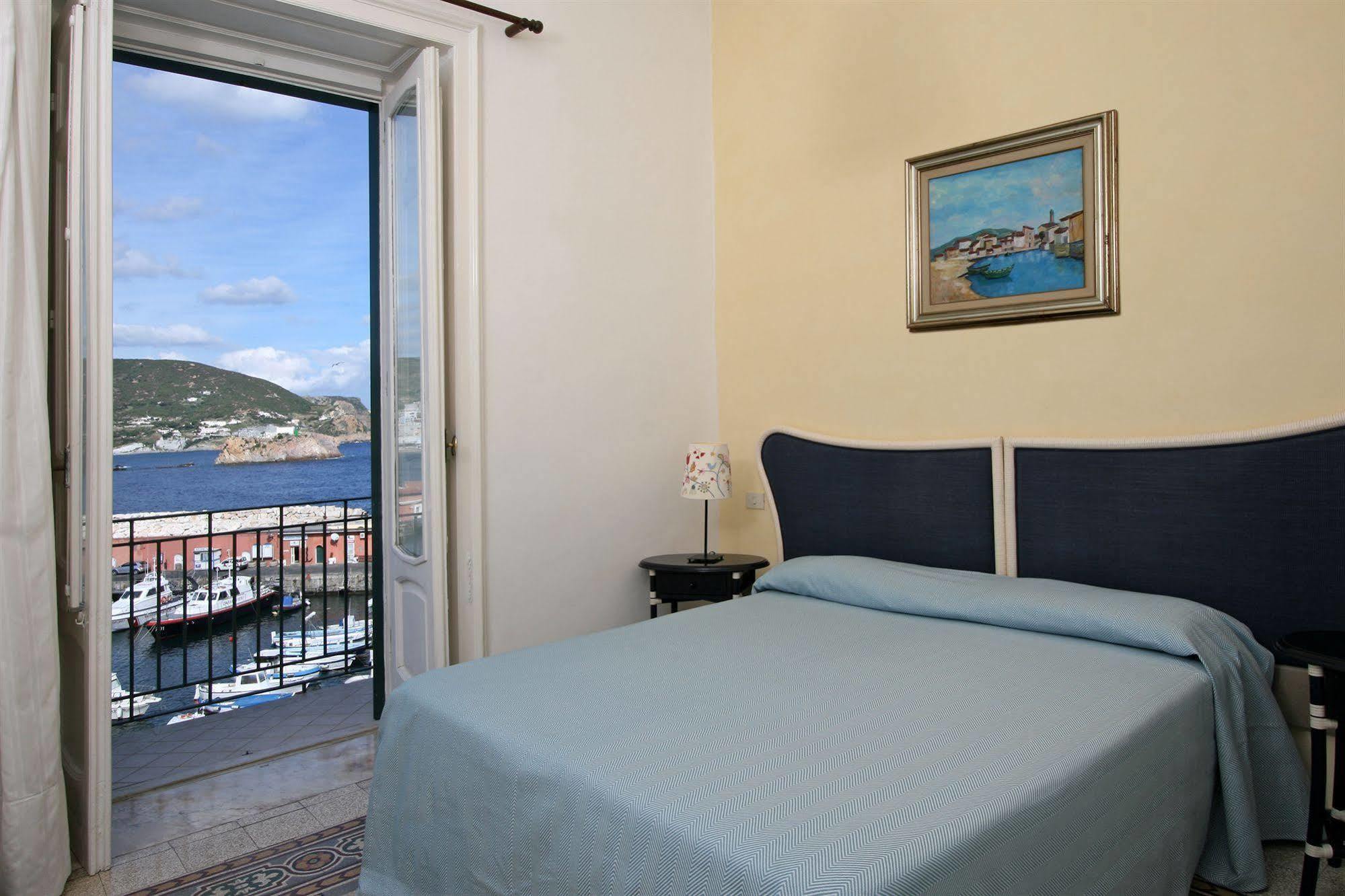 Locanda Mari Ponza Zewnętrze zdjęcie