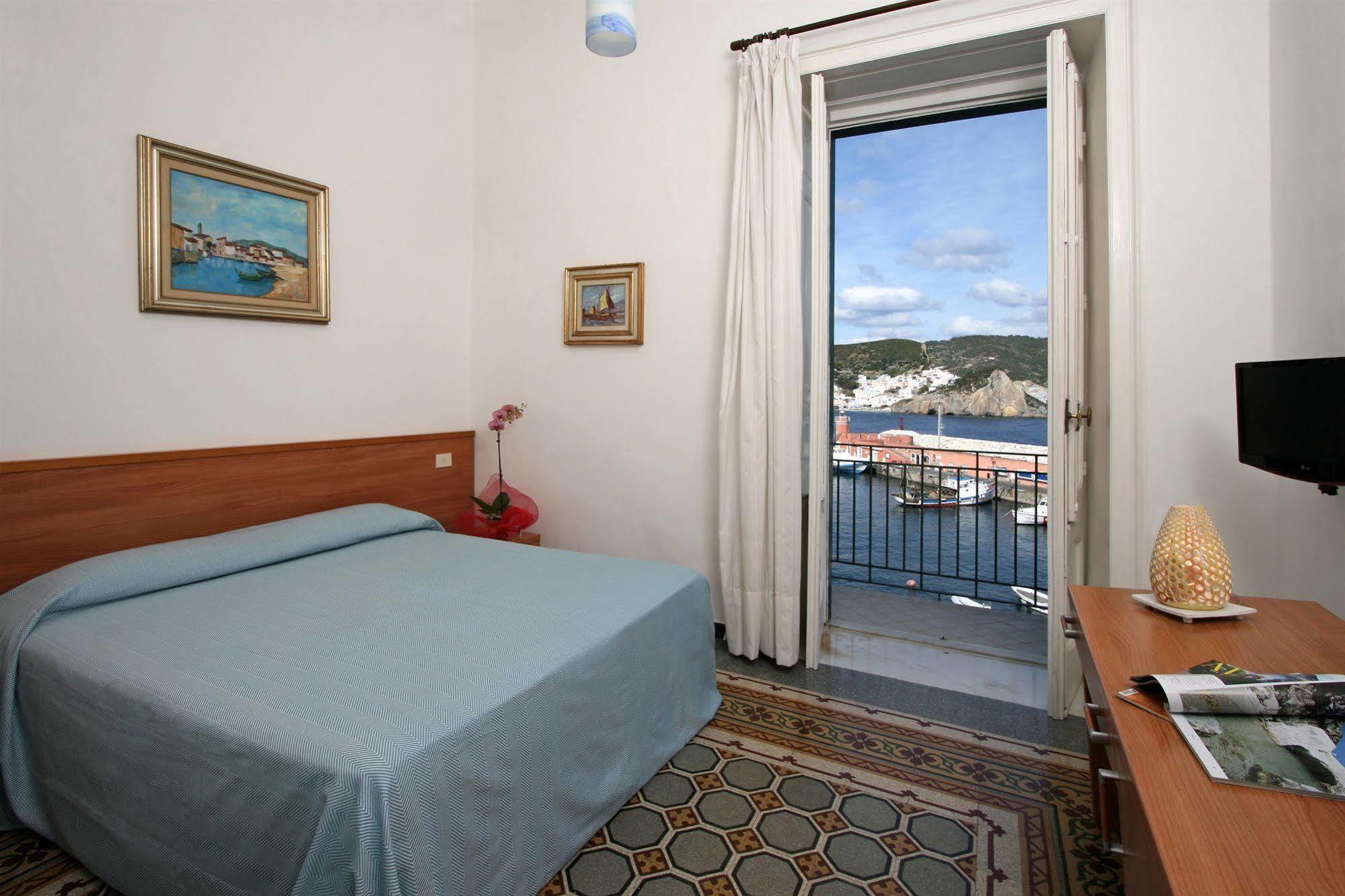 Locanda Mari Ponza Zewnętrze zdjęcie